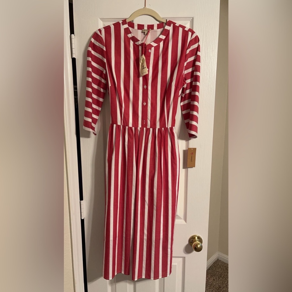 NWT Daniel Cremieux red and ivory thick line dress very cute size 6
